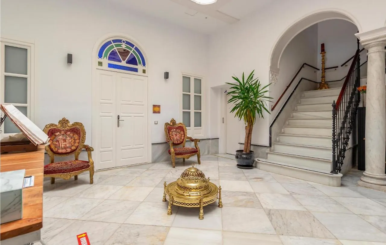 Stunning Apartment In Sevilla With Wifi