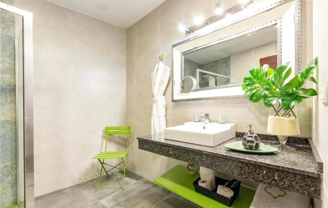 Stunning Apartment In Sevilla With Wifi 0*, Seville Spain